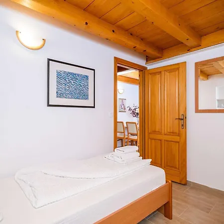 Ribambit- One Bedroom First Floor Διαμέρισμα Ντουμπρόβνικ