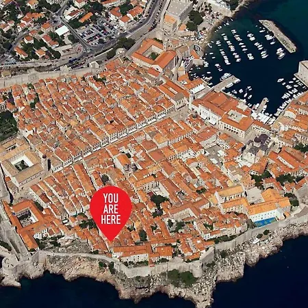 Ribambit- One Bedroom First Floor Daire *